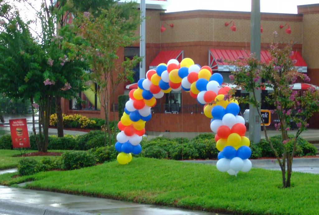 Out Door Balloon Arch from Tampa Bay Party and Balloon in Largo, FL 33773